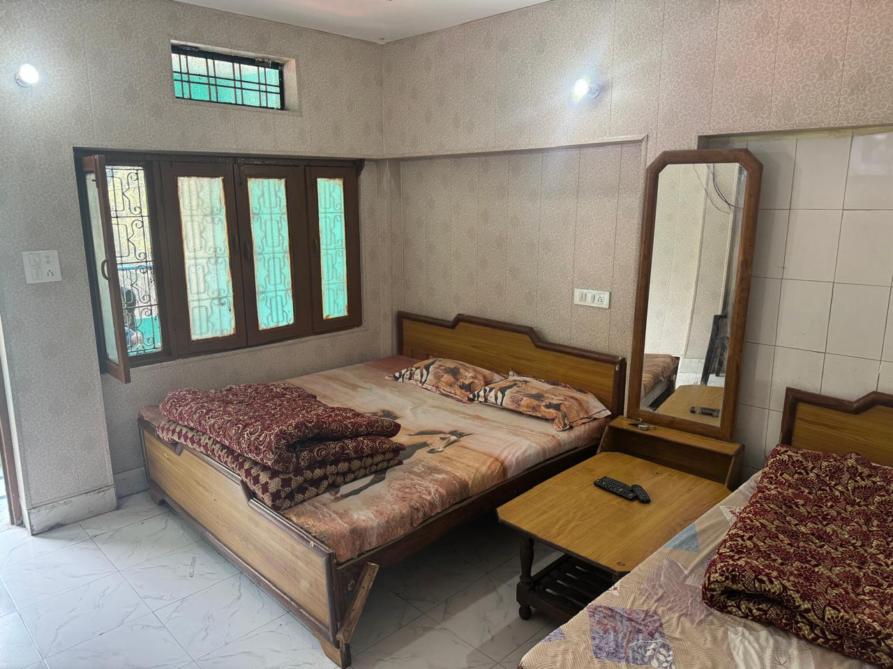Triple Bed Room